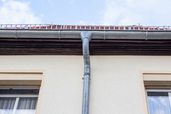 Cost of Commercial Gutter Maintenance in Knoxville